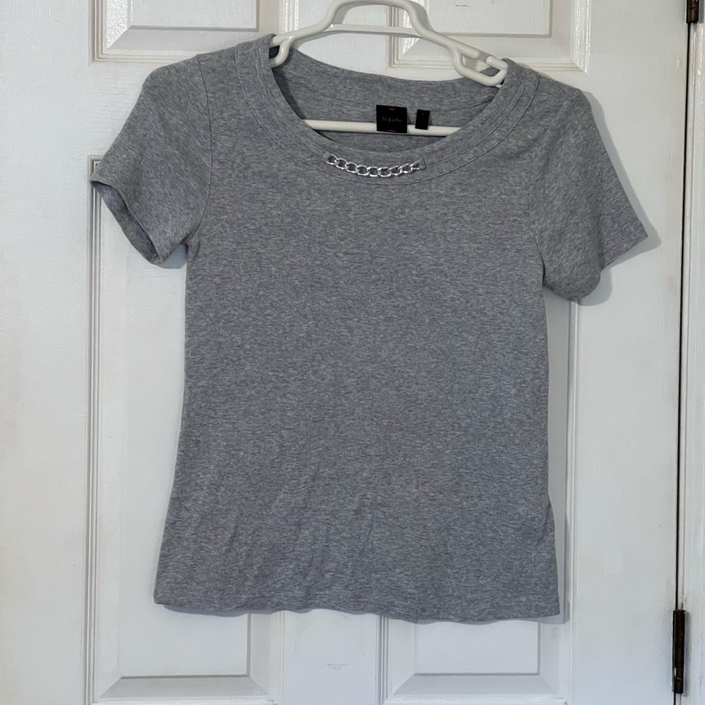 Grey top with silver chain decor at neck